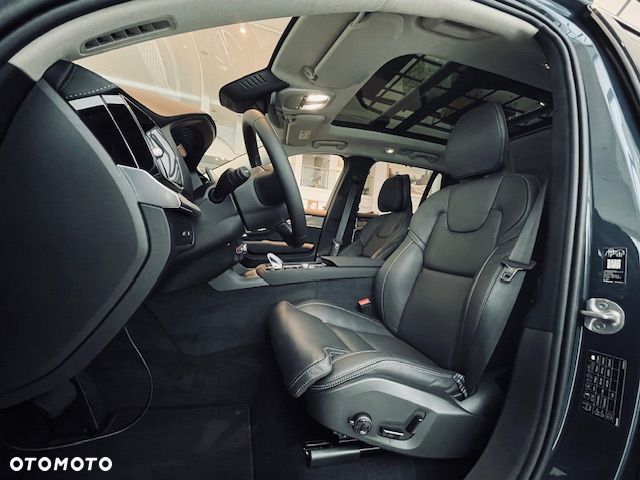 Volvo XC 90 - 10