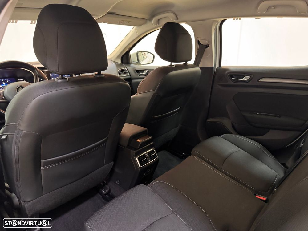 Renault Mégane 1.5 Blue dCi Intens - 32