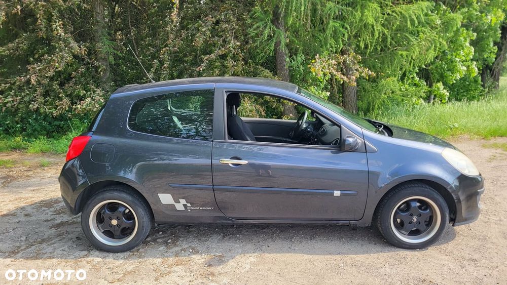 Renault Clio - 5