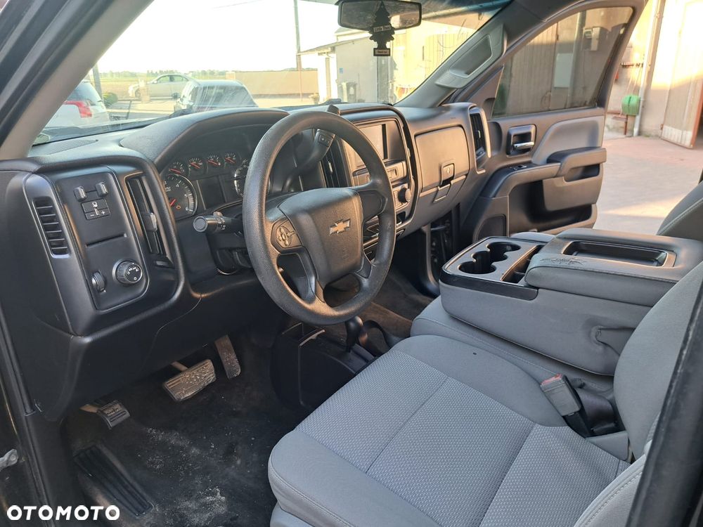 Chevrolet Silverado - 16
