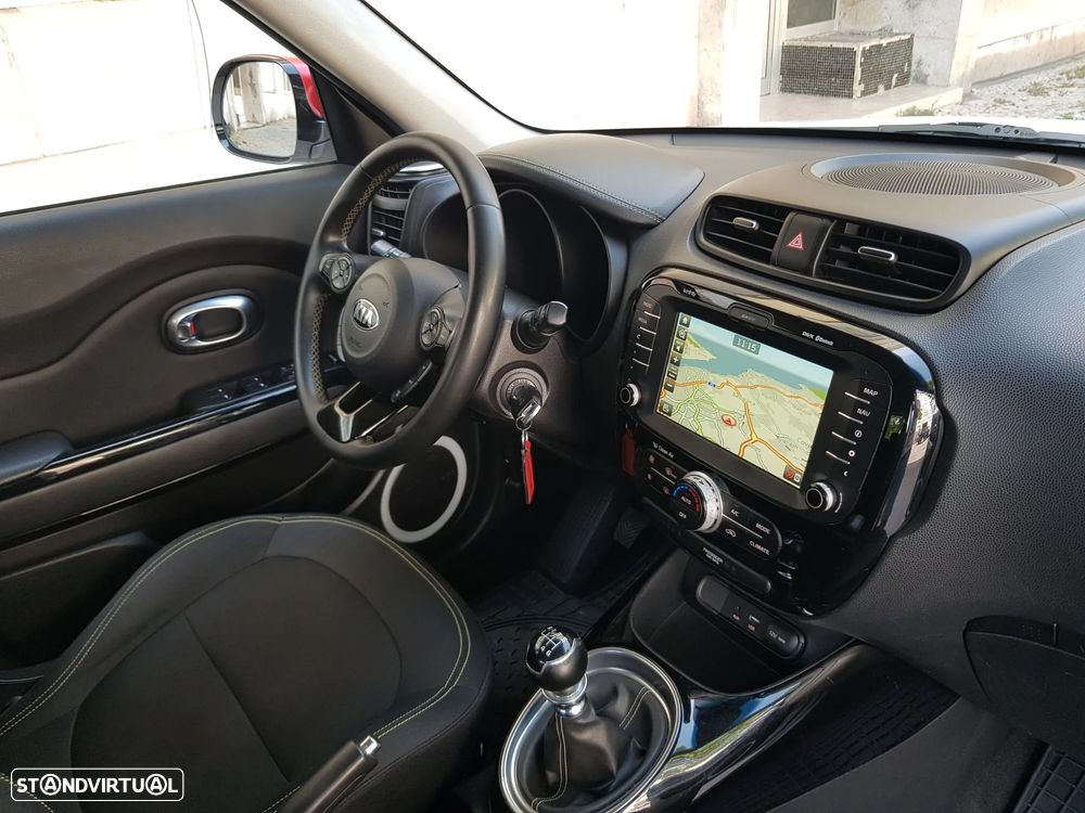 Kia Soul 1.6 CRDi TX - 51