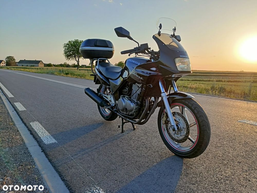 Honda CB - 2