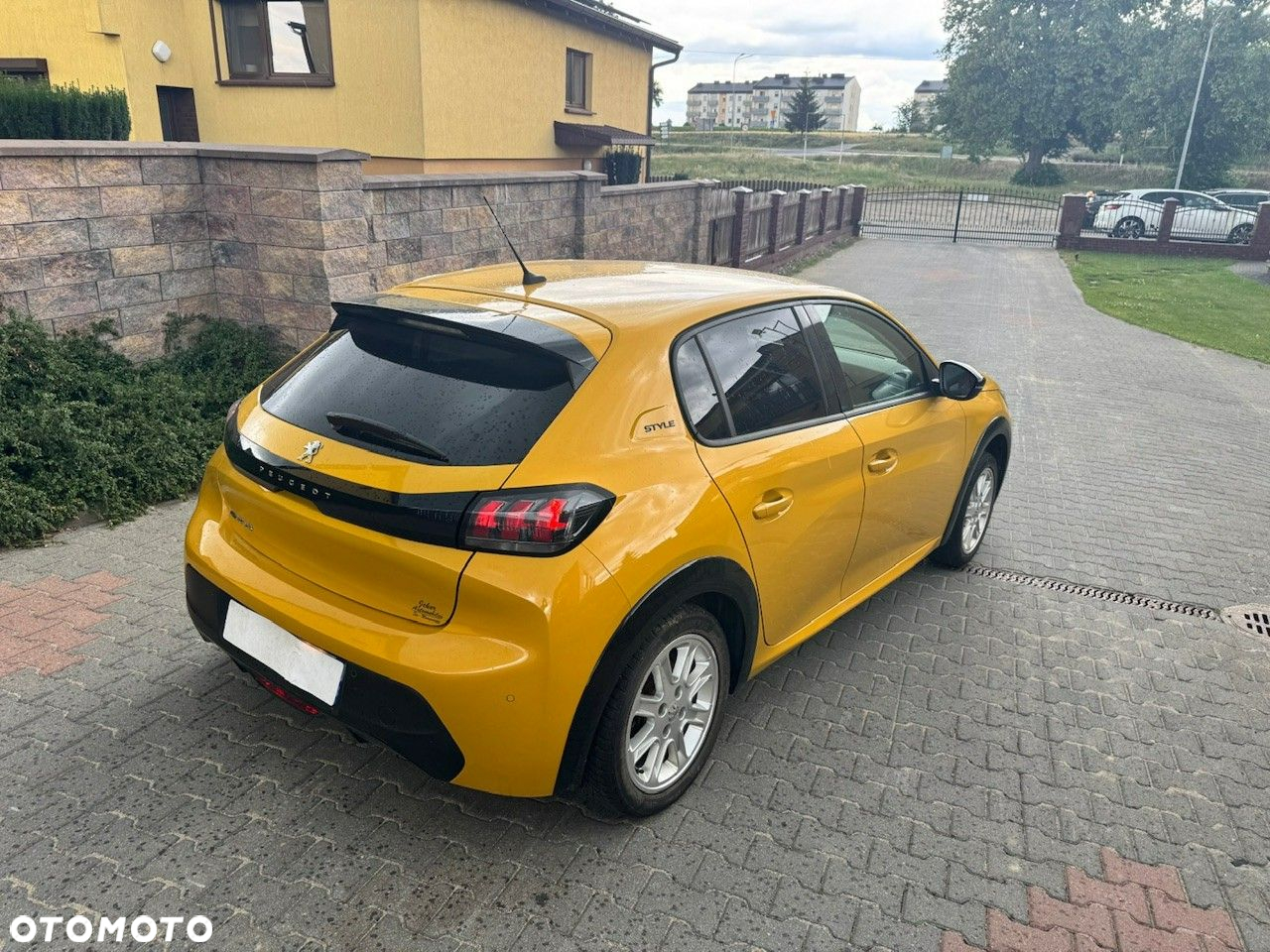Peugeot 208 - 7