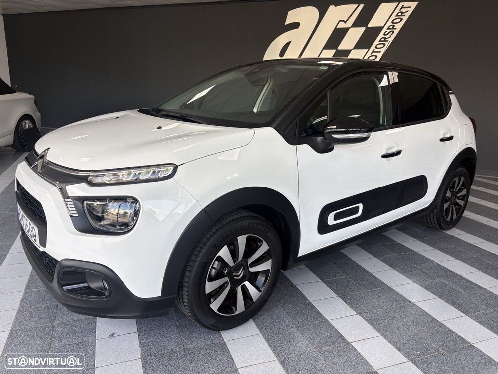 Citroën C3 1.2 PureTech Shine - 1