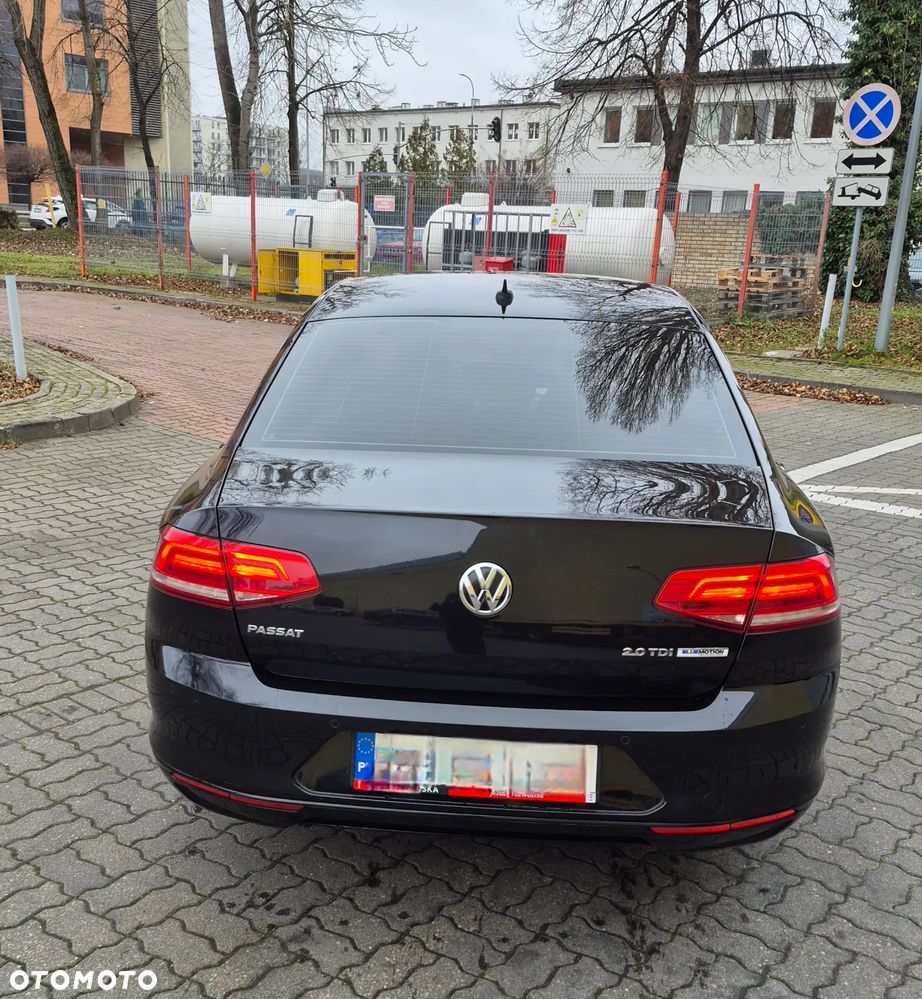 Volkswagen Passat - 20