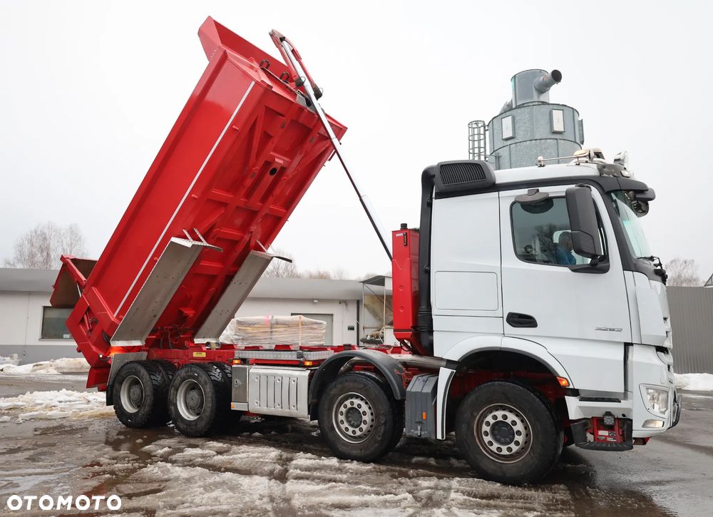 Mercedes-Benz Arocs 3253 8x4 - 4