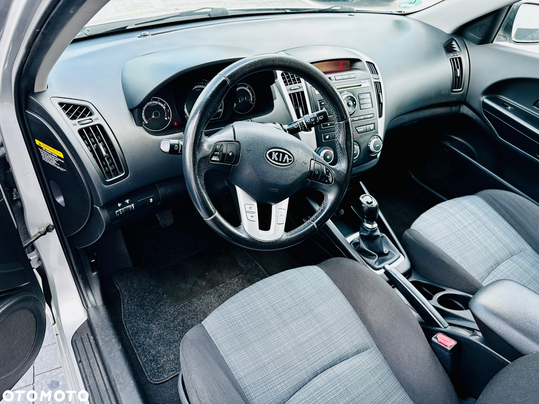 Kia Ceed 1.4 CVVT Spirit - 21