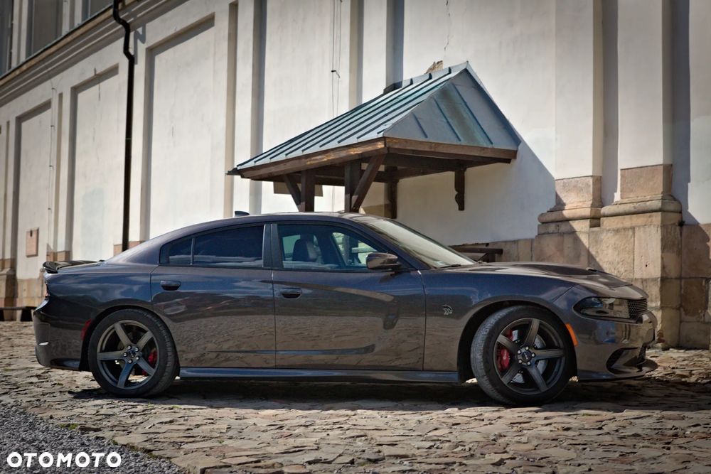 Dodge Charger Automatik SRT Hellcat - 18