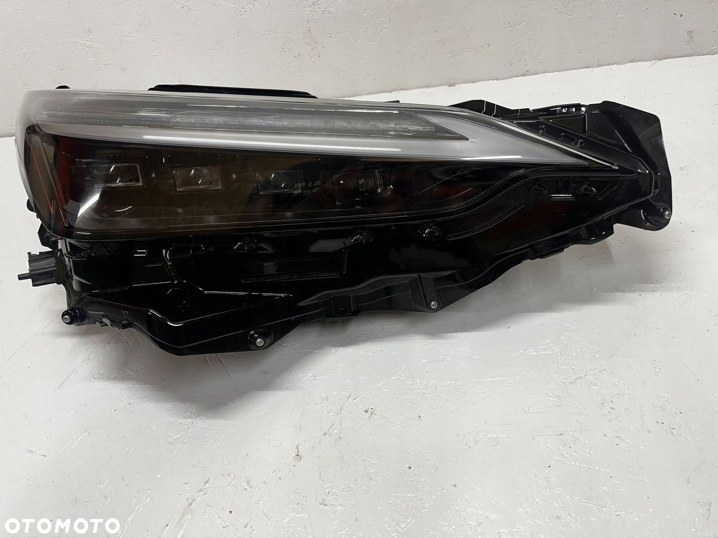 Lexus NX II 2021 - REFLEKTOR PRAWY PRZEDNI FULL LED 4 SOCZEWKI ORG - 1