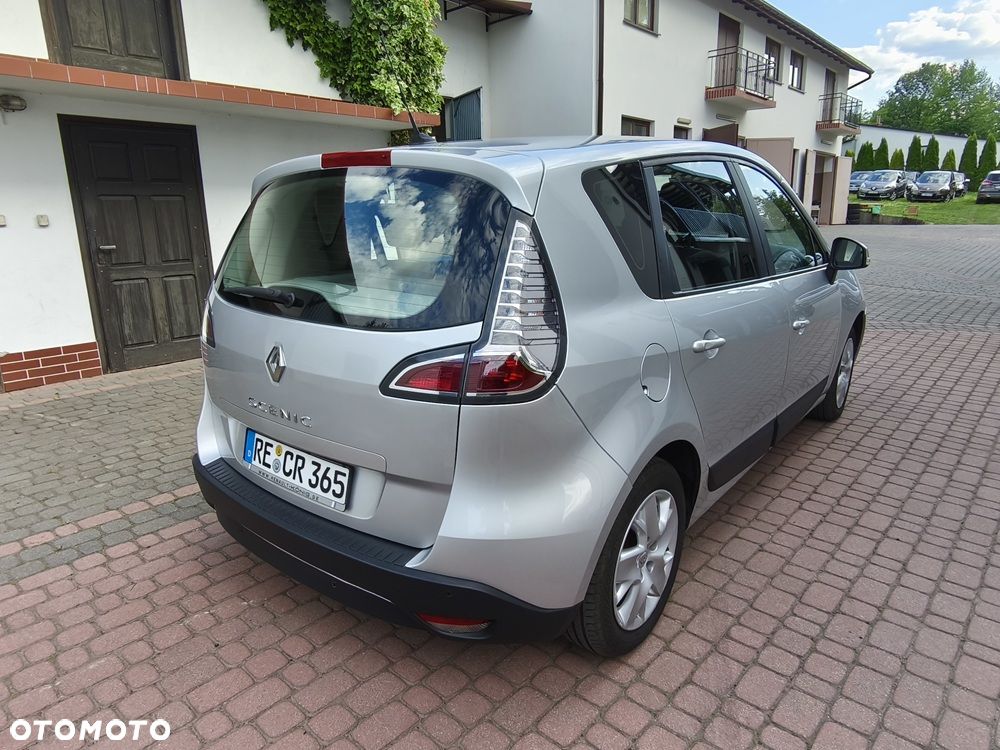 Renault Scenic 1.6 16V 110 TomTom Edition - 12