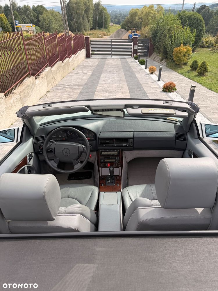 Mercedes-Benz SL - 17