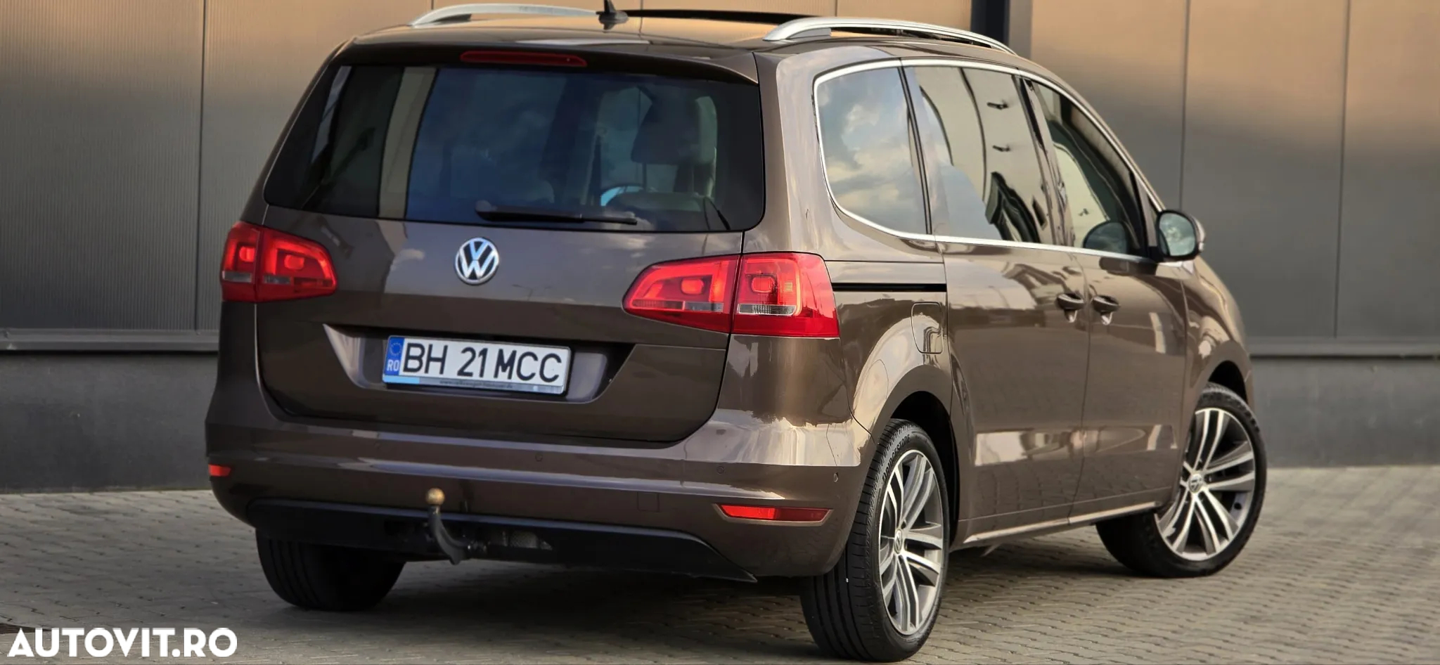 Volkswagen Sharan 2.0 TDI DSG BlueMotion Technology Highline - 4