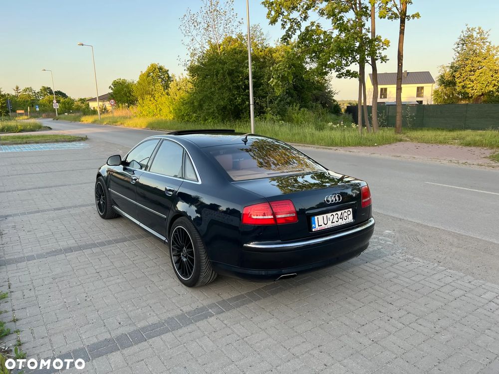 Audi A8 6.0 W12 Quattro - 13
