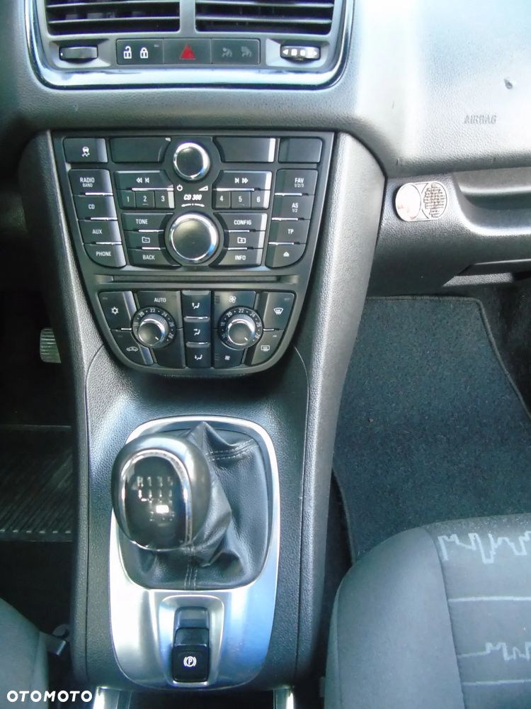 Opel Meriva - 11