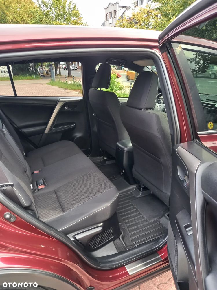 Toyota RAV4 - 9
