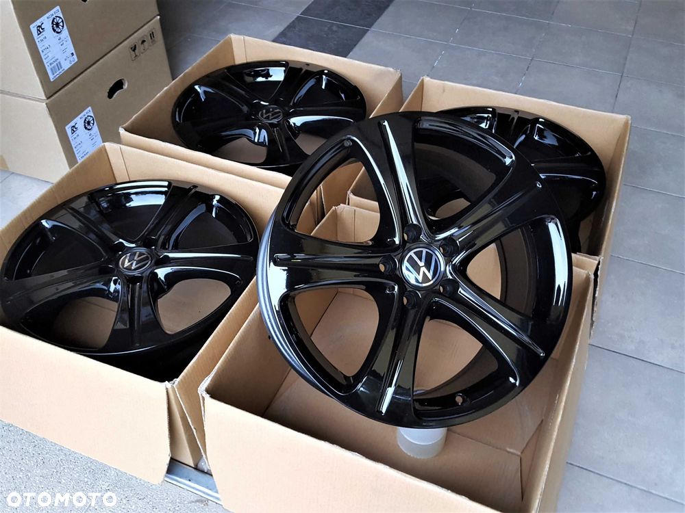Alufelgi 18 5x112 VW Golf Passat Touran Caddy Jetta T-Roc Arteon Tiguan Czarne 860# - 2