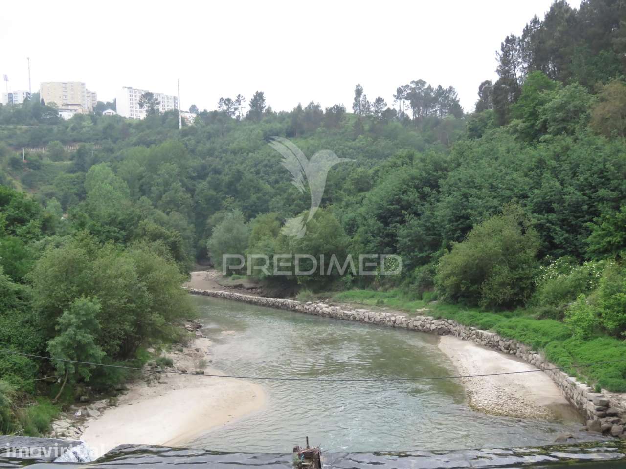 Terreno – 24.000 m²  com Frente de Rio, ancoradouro e pequena praia - Grande imagem: 5/13