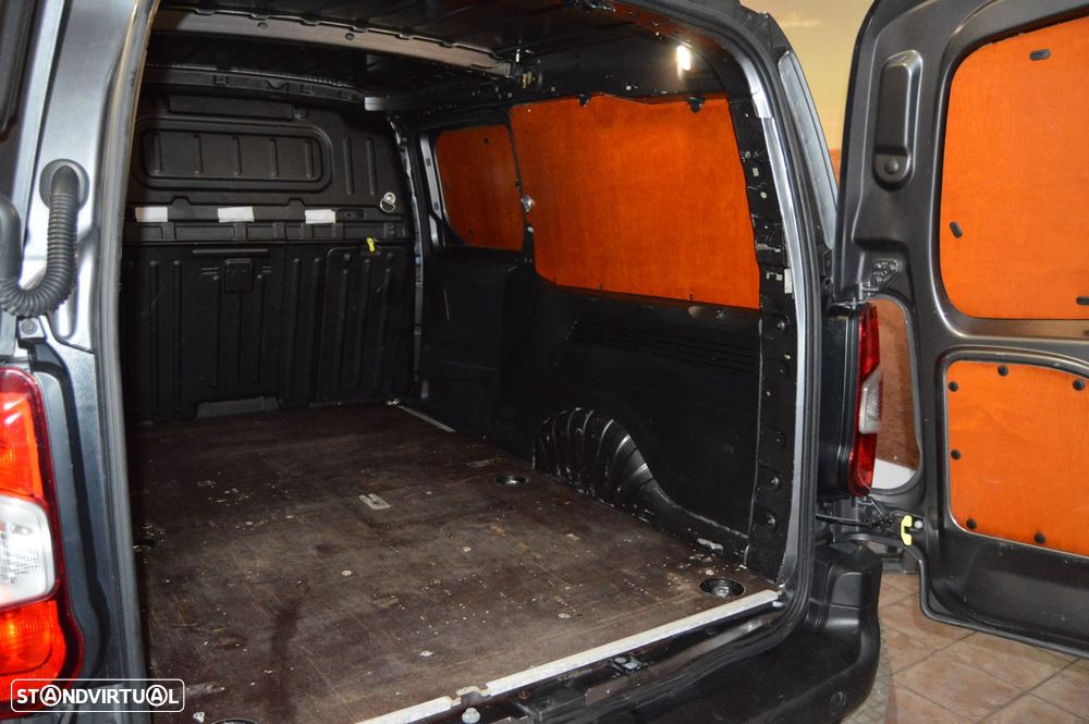 Peugeot Partner 1.5 BlueHDi Asphalt Longa - 25