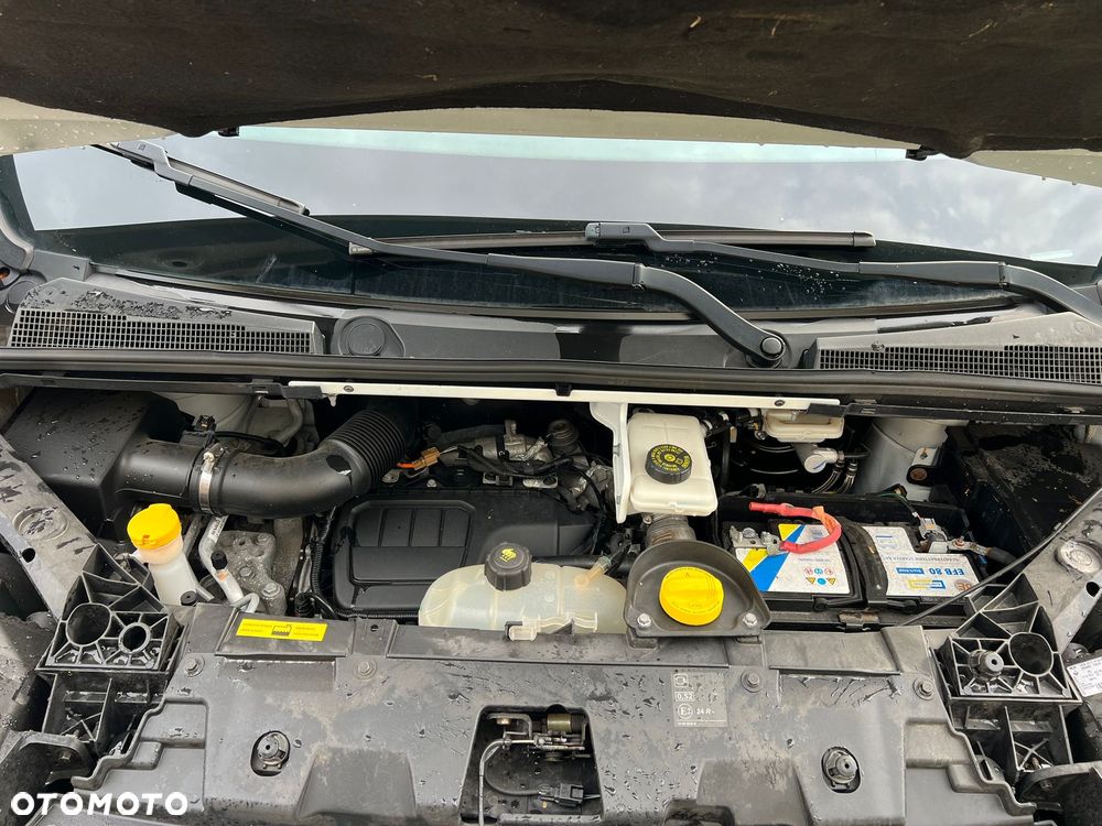 Renault Trafic - 18