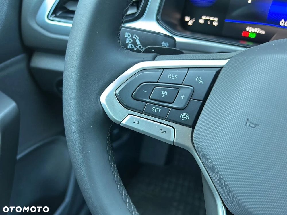 Volkswagen T-Roc 1.5 TSI Life Plus DSG - 22
