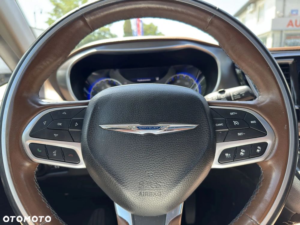 Chrysler Pacifica - 29