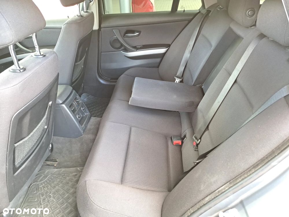 BMW Seria 3 - 28