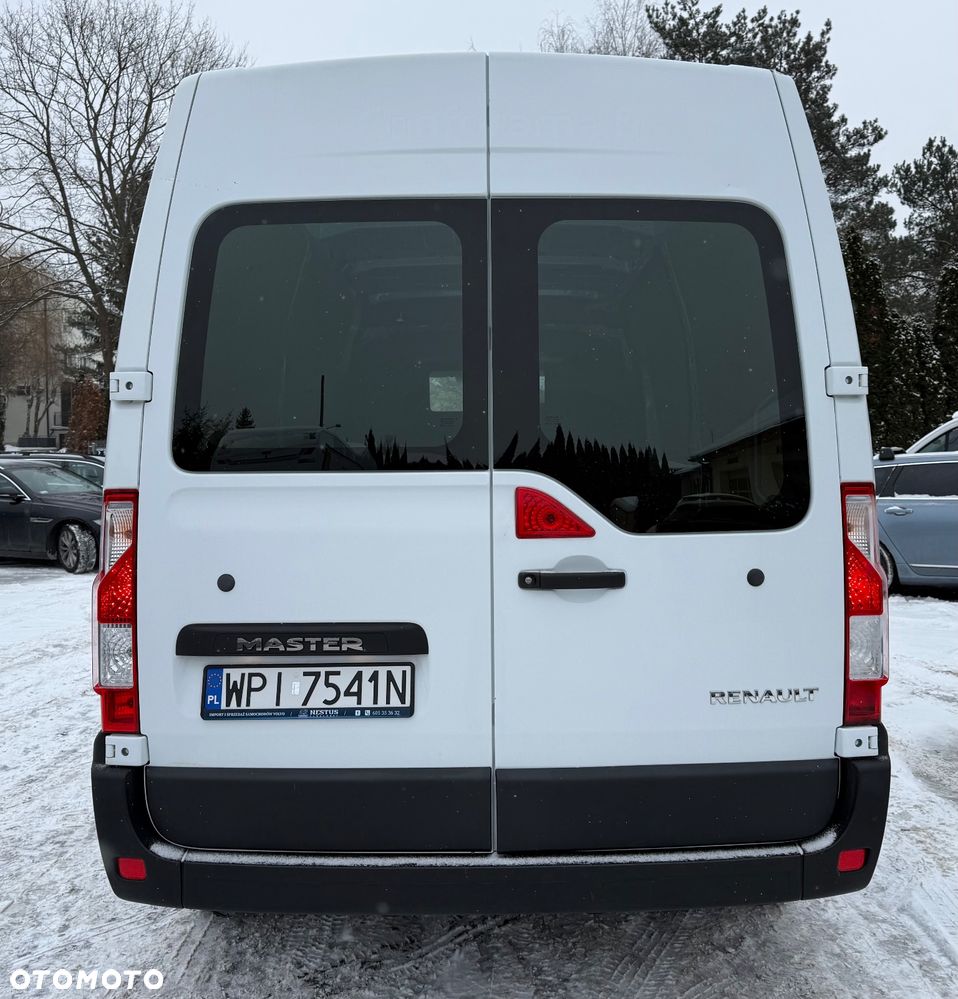 Renault Msster - 4