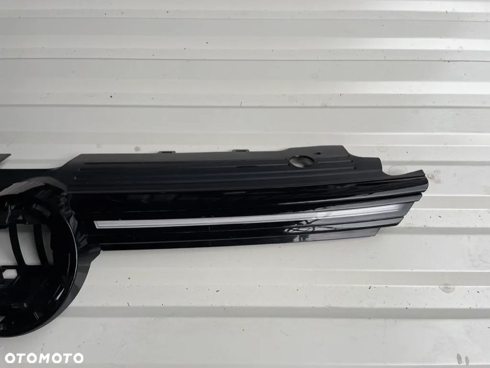 ATRAPA PRZÓD GRILL VOLKSWAGEN GOLF VIII GTI LED 5H0 5H0853651AC 5H0853653 - 7