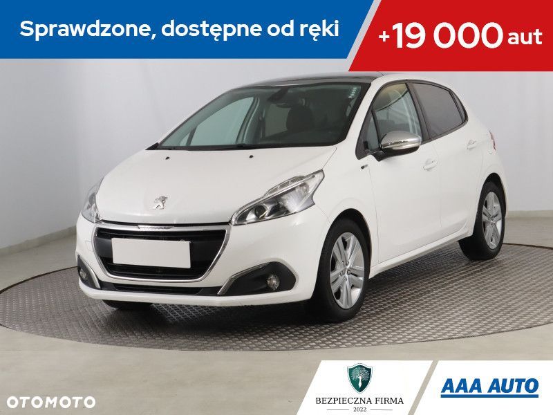Peugeot 208 - 1