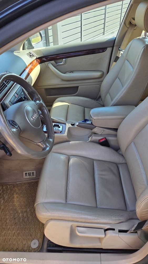 Audi A4 Avant 1.9 TDI multitronic - 11