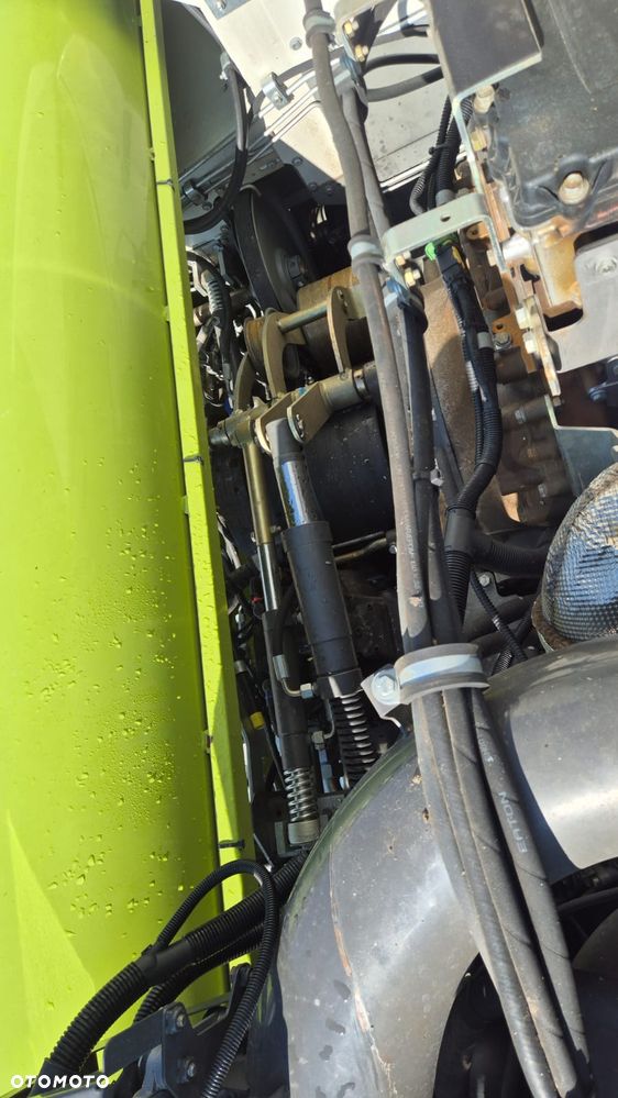 Claas Lexion 780TT z hederem - 26