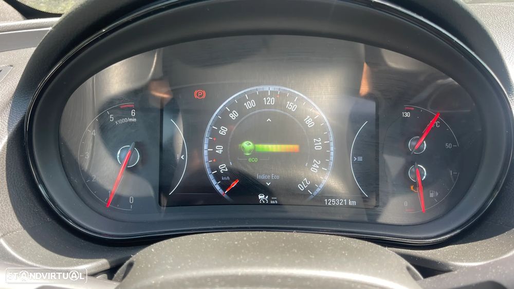 Opel Insignia Country Tourer 2.0 CDTi AWD S/S - 25