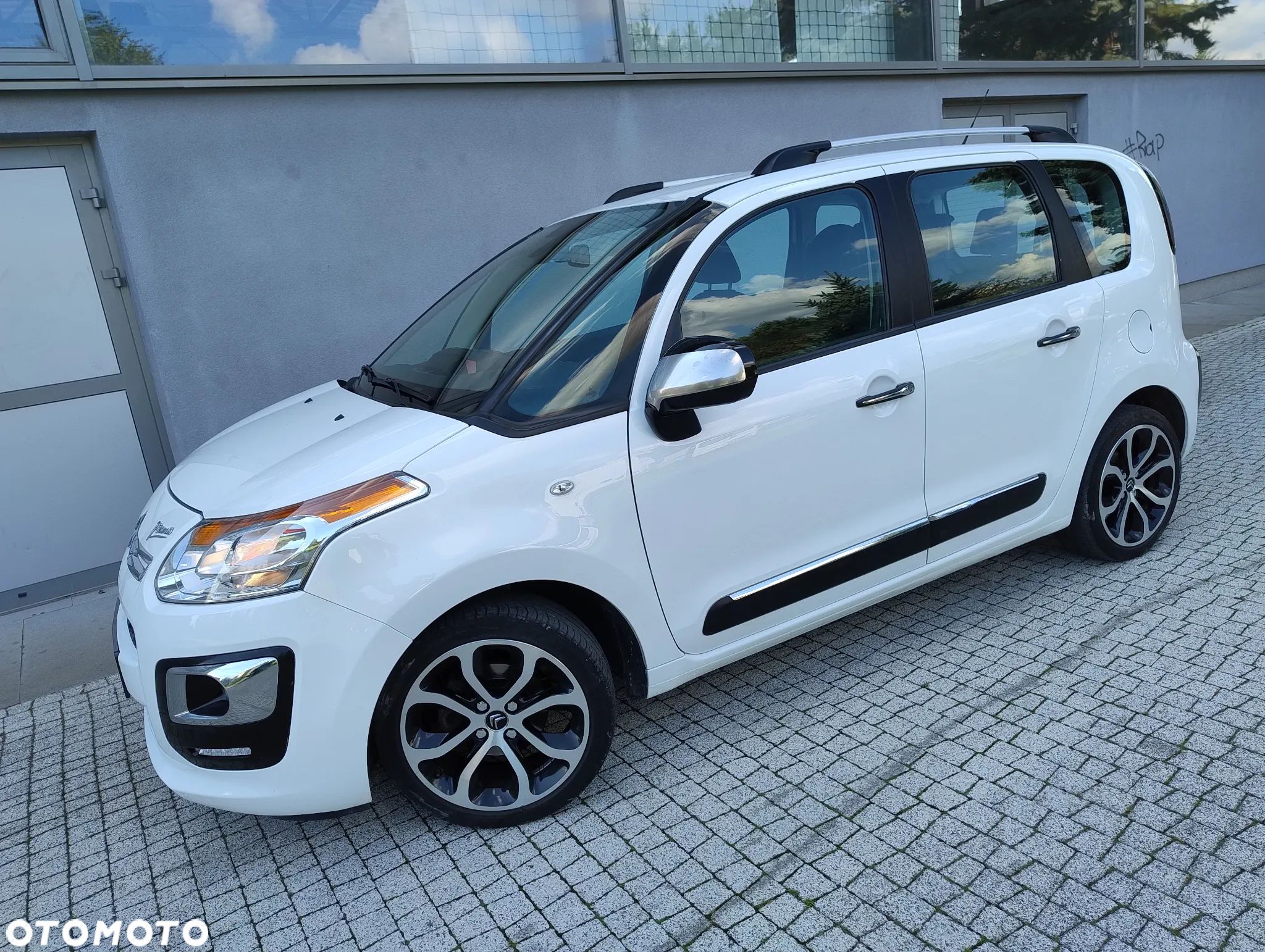 Citroën C3 Picasso 1.4i Exclusive - 1