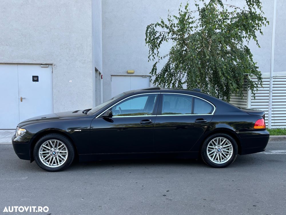 BMW Seria 7 745i - 14