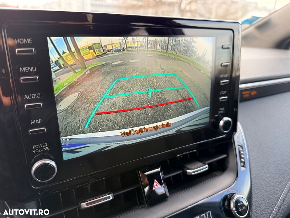 Toyota Corolla 1.8 HSD Dynamic - 23