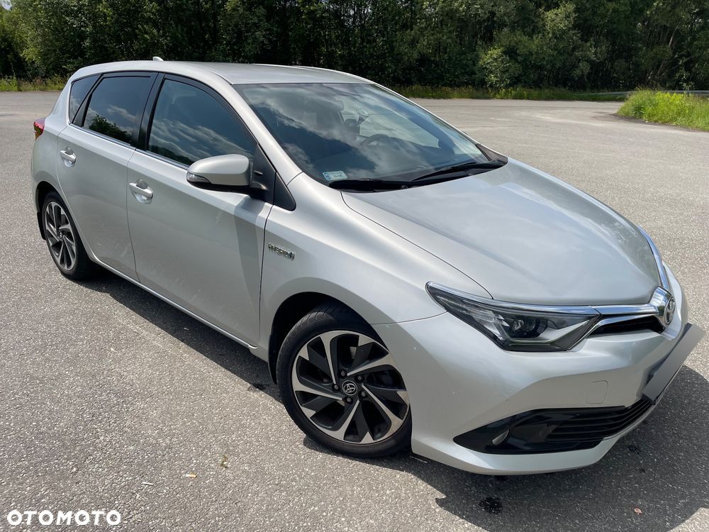 Toyota Auris - 1