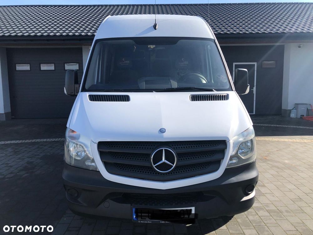 Mercedes-Benz Sprinter - 1