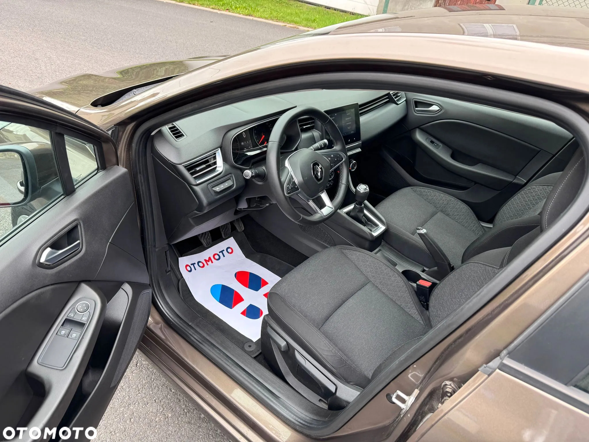 Renault Clio 1.0 TCe Zen - 8