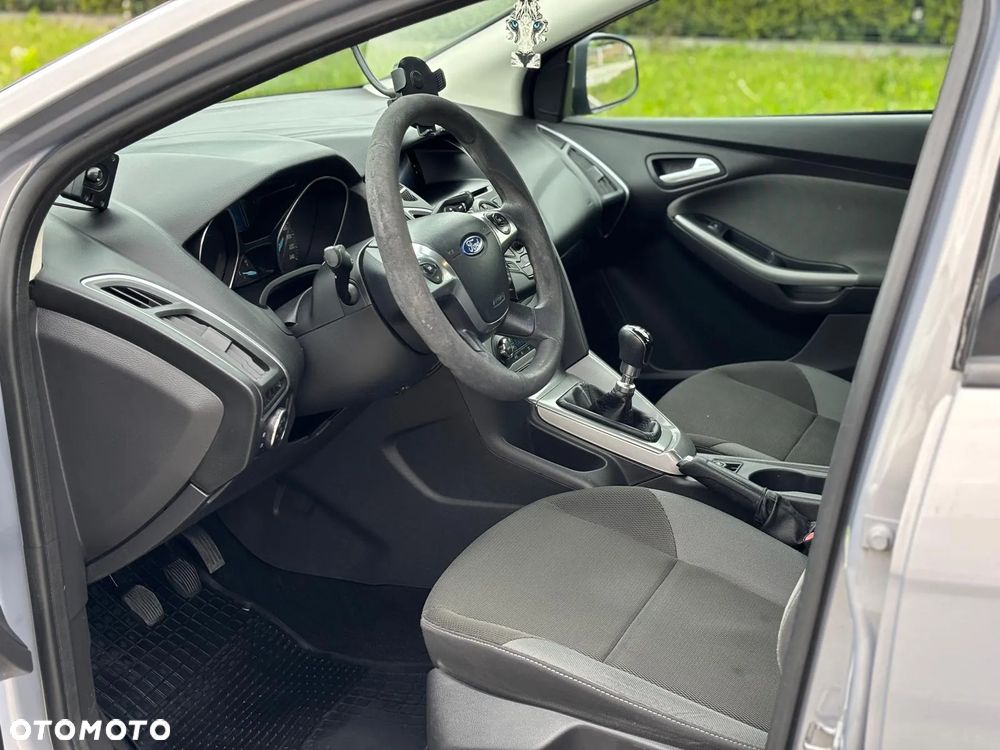 Ford Focus - 11