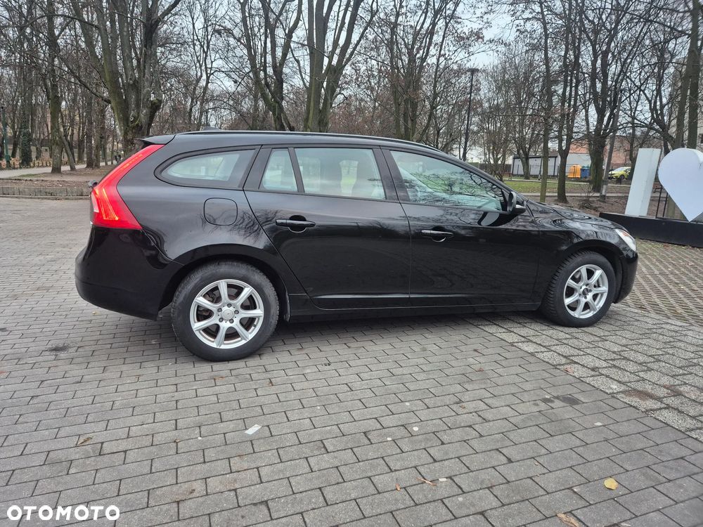 Volvo V60 DRIVe - 4