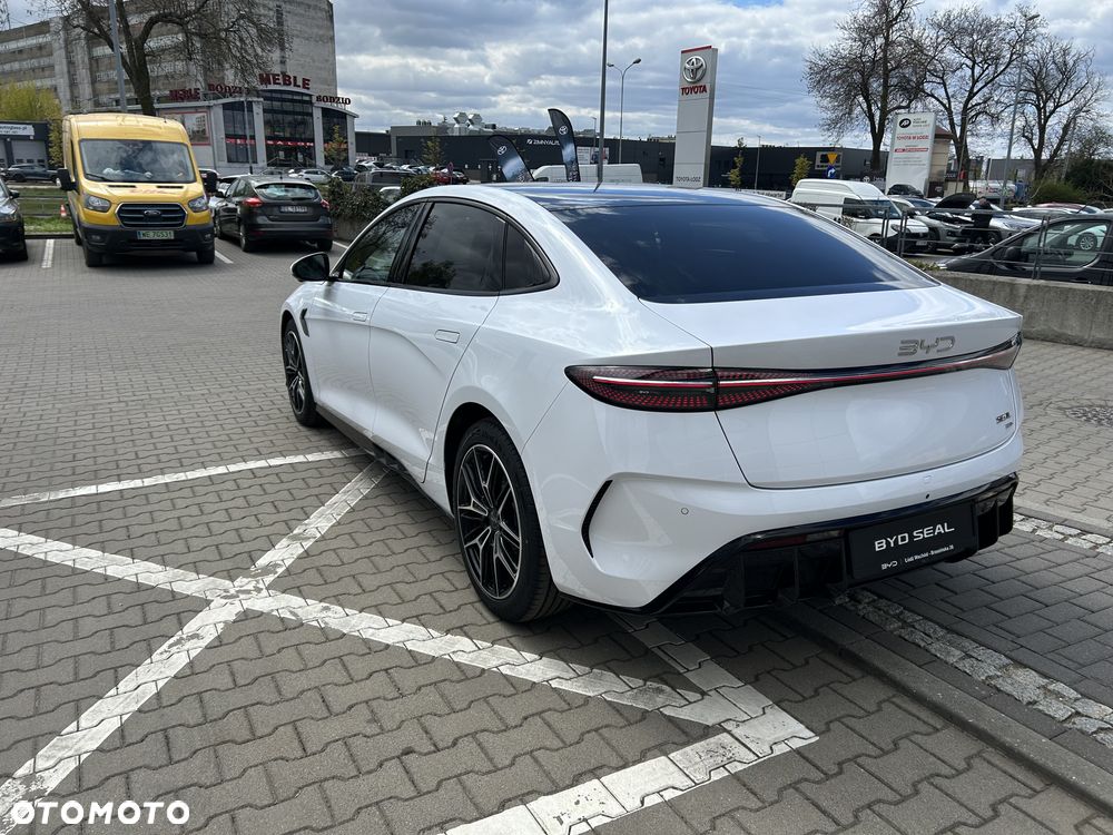 BYD Seal - 11