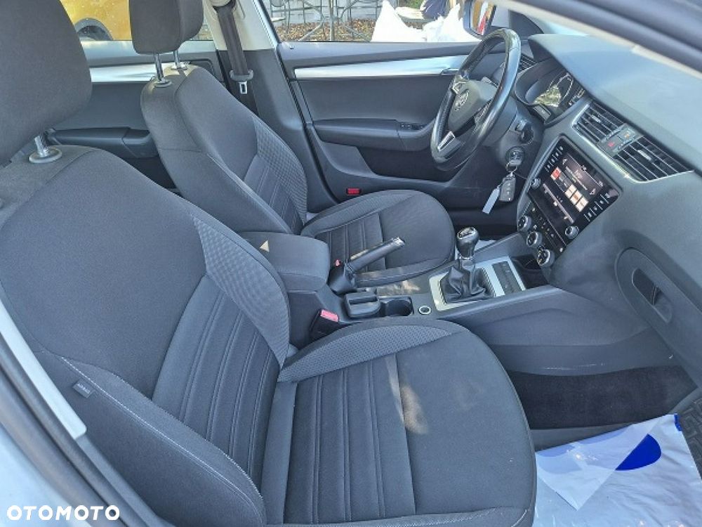 Skoda Octavia - 20