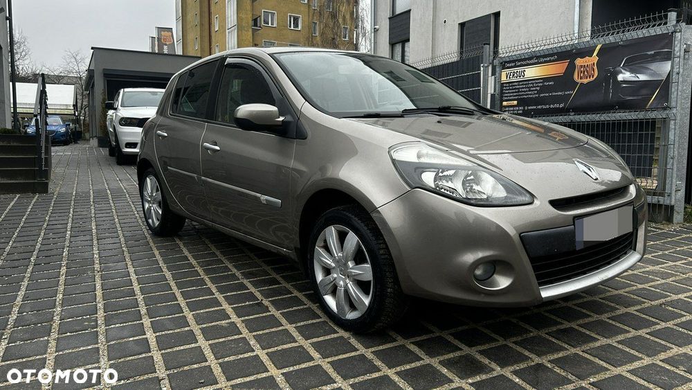 Renault Clio - 2