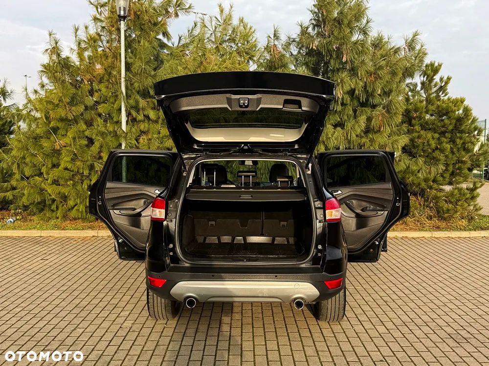 Ford Kuga 2.0 TDCi 2x4 Titanium - 19