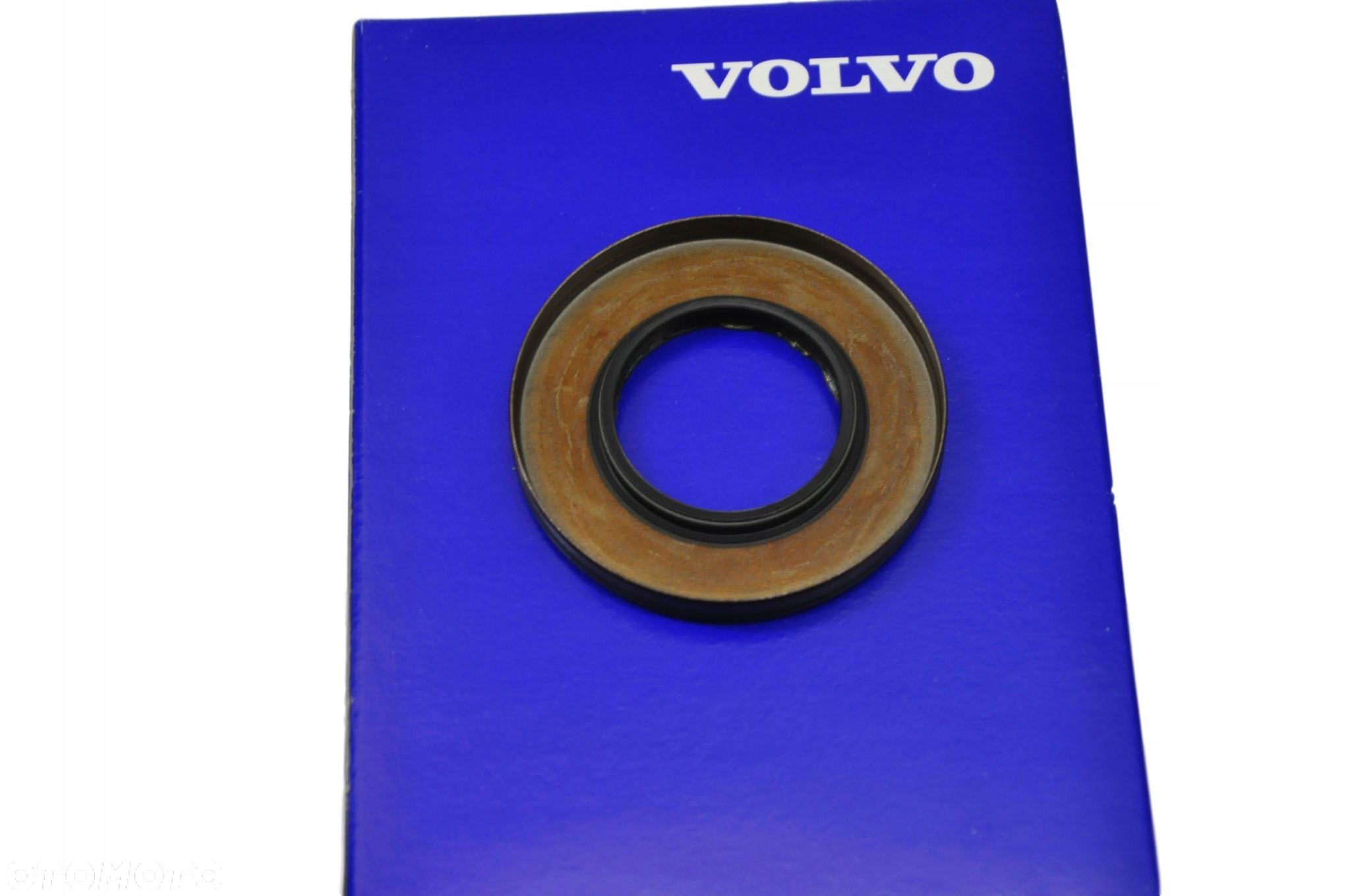 VOLVO V60 II uszczelniacz prawej polosi manual OE 30783437 - 2
