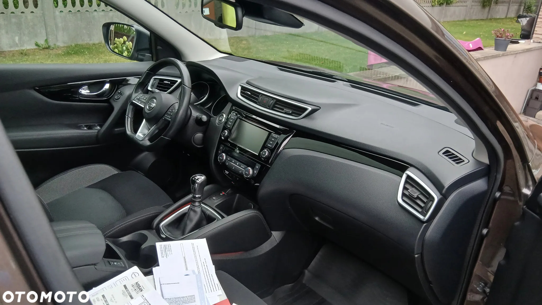 Nissan Qashqai 1.3 DIG-T N-Connecta EU6d - 24
