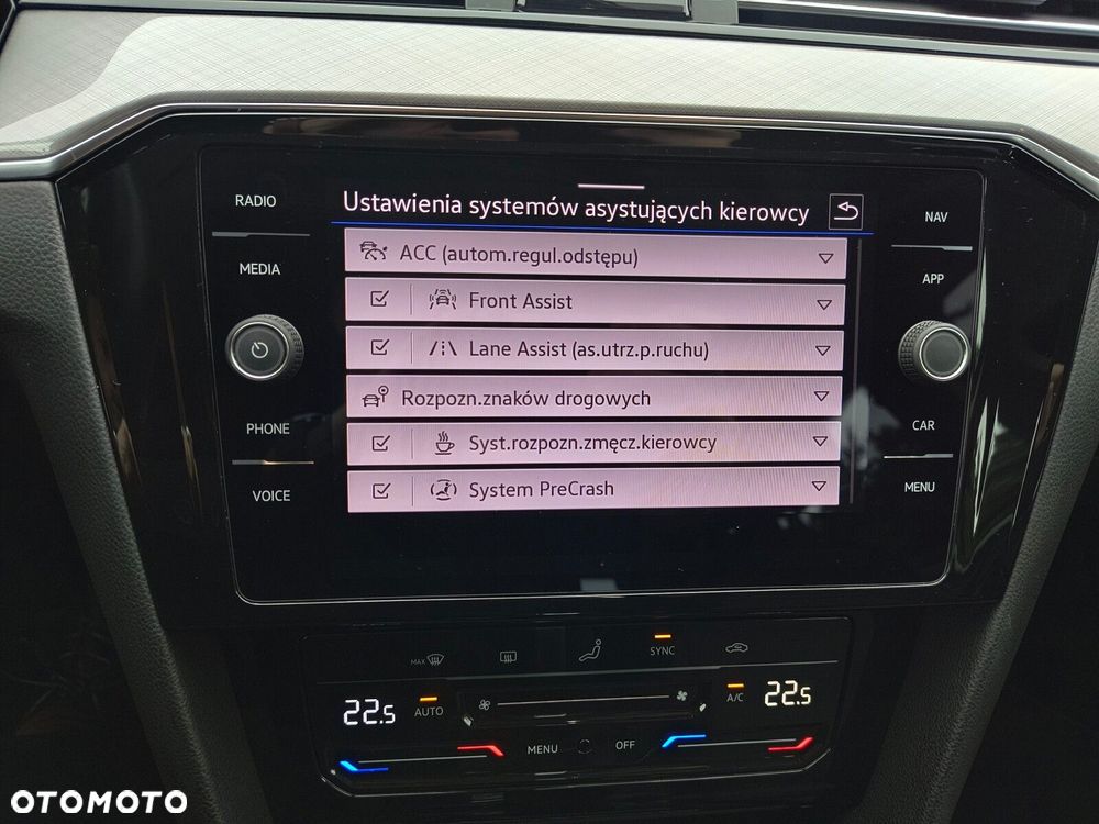 Volkswagen Passat - 29