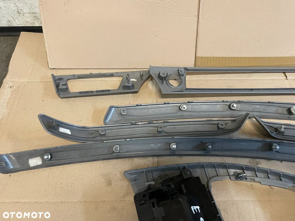 Listwy ozdobne bmw e90 - 8