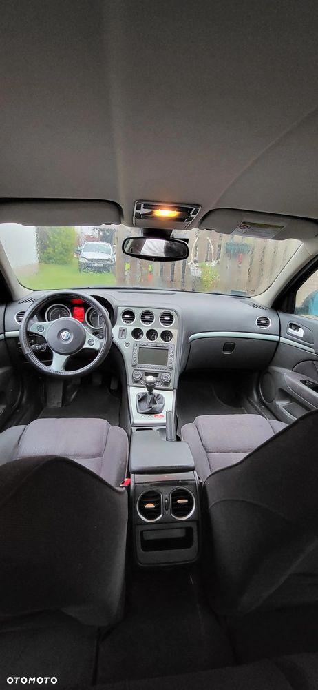 Alfa Romeo 159 1.9 JTDM 8V DPF - 10