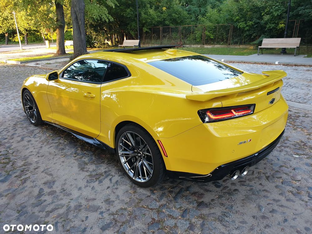 Chevrolet Camaro - 12